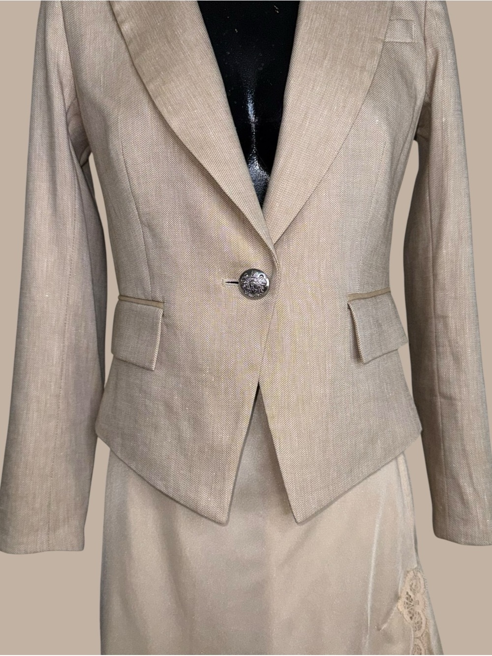 Veronica Beard Hosanna Linen-Blend Dickey Jacket - Picture 6 of 16